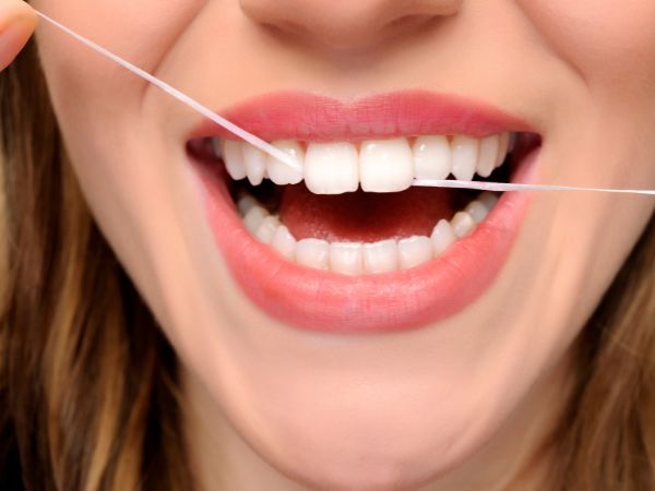 How to Properly Brush & Floss<span id=